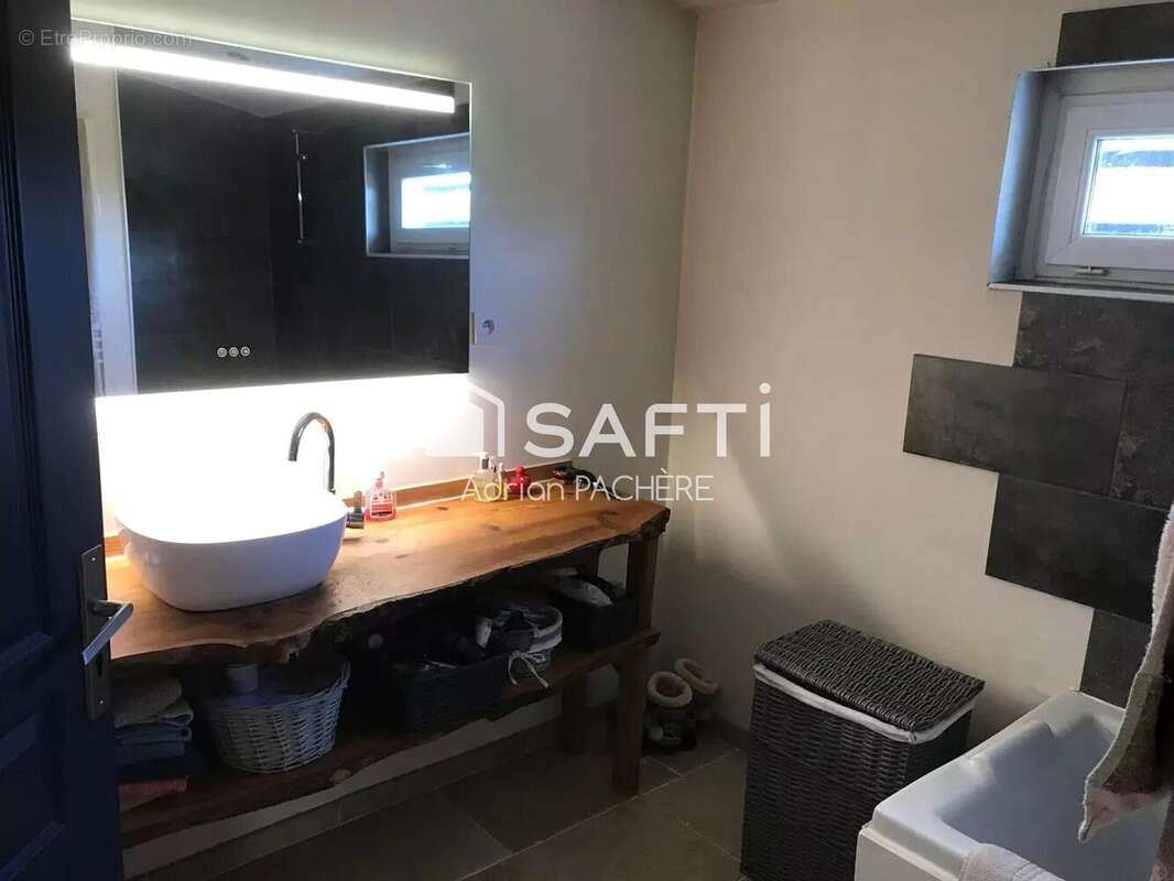 Photo 6 - Maison à JAU-DIGNAC-ET-LOIRAC