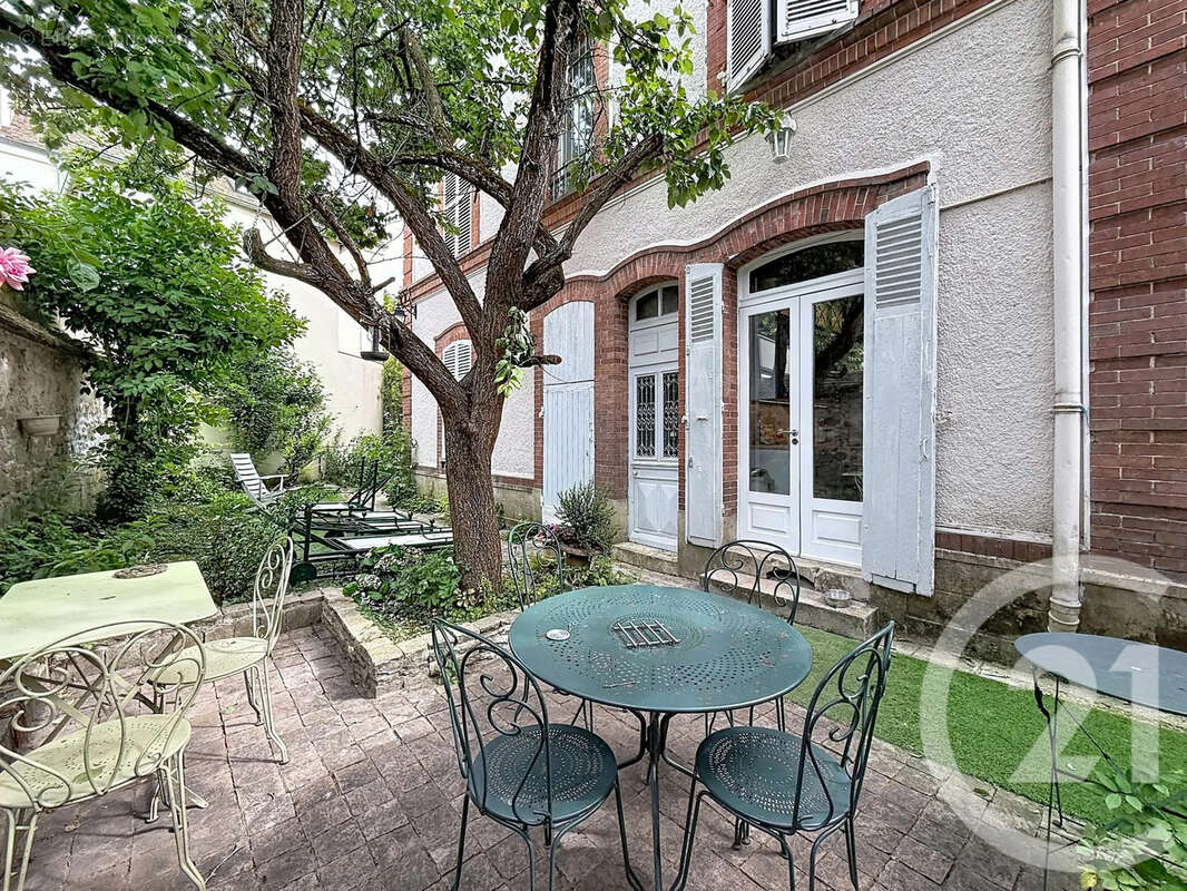 Maison 216 m² à Fontainebleau  - photo 4