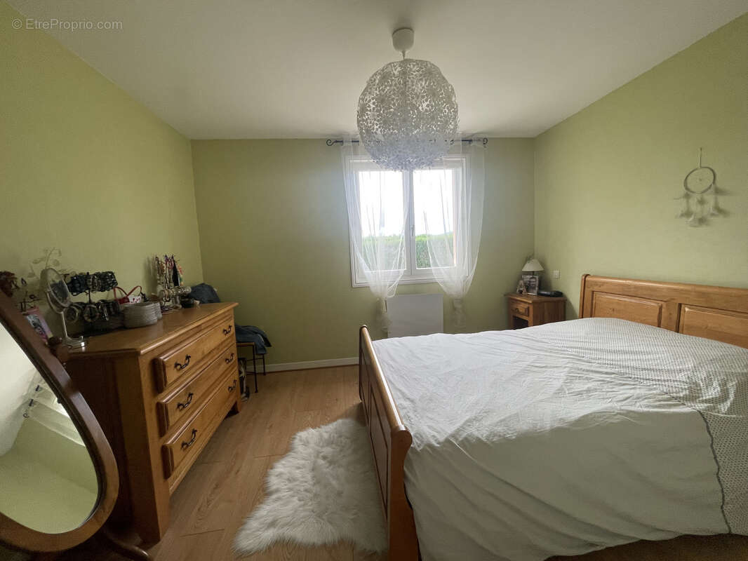 En exclusivite coquette villa plain pieds de 109 m2 sur 1100 m2 de terrain - photo 6