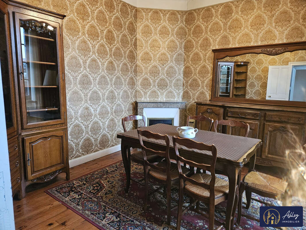 Maison à MERLINES