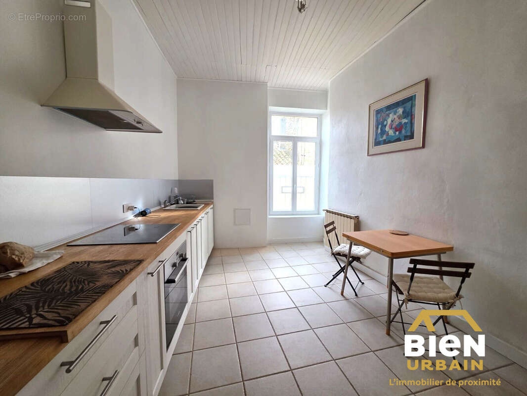 Maison à BELLEGARDE