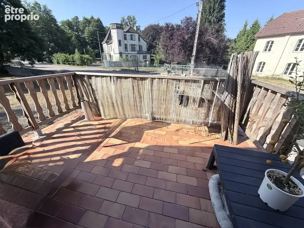 Poutay Immeuble 385m2 sur 9.40 ares avec 4 lots + jardin - photo 10
