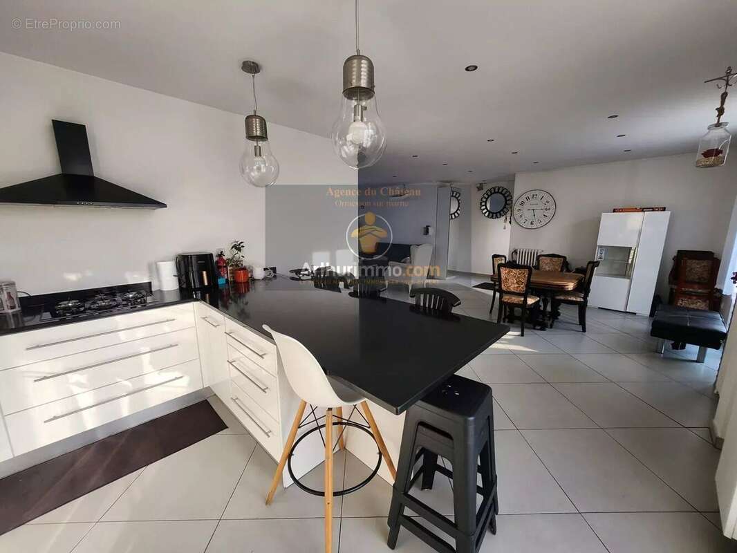 Maison à ORMESSON-SUR-MARNE