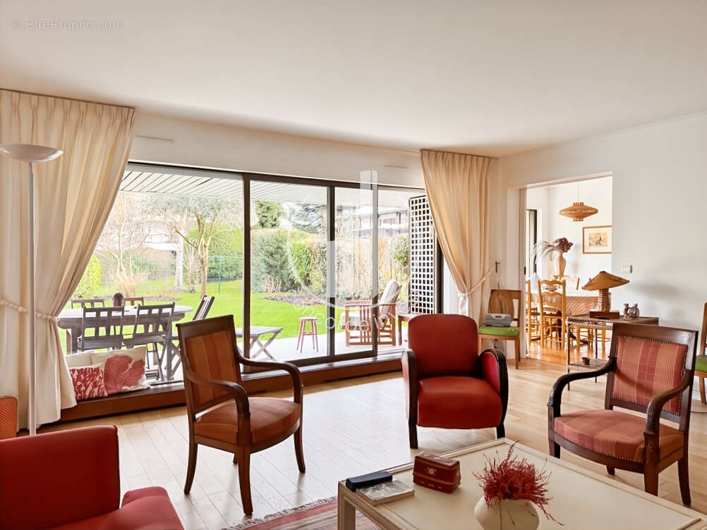 Appartement à LE CHESNAY