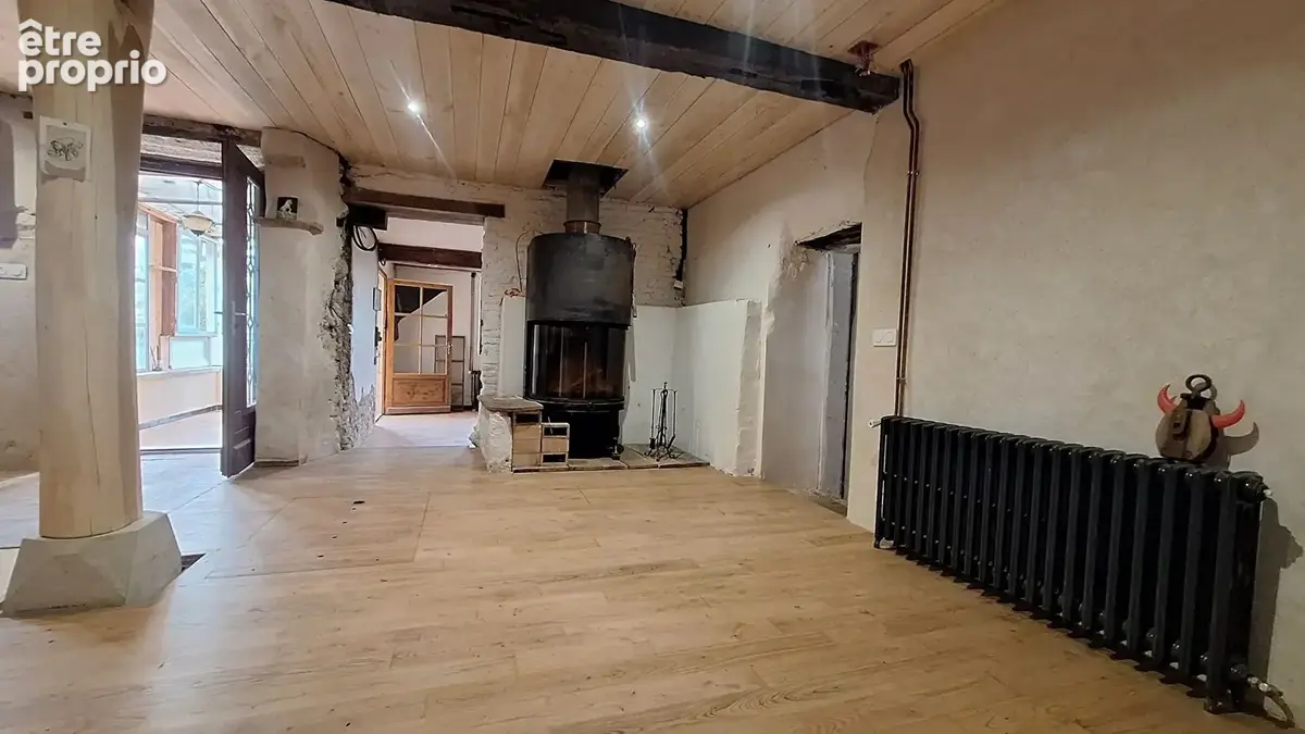 Maison en pierre avec dependances et terrain à finir de rénover - photo 2