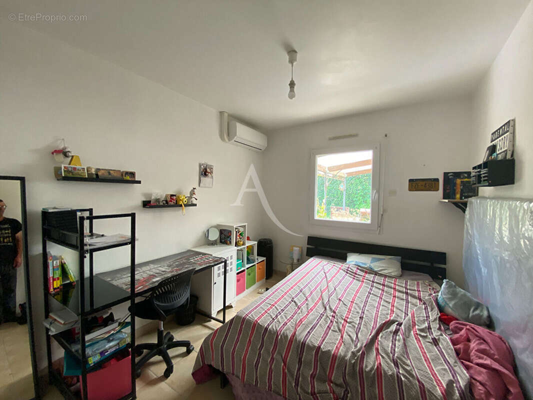 Maison à SAINT-ETIENNE-DE-MER-MORTE