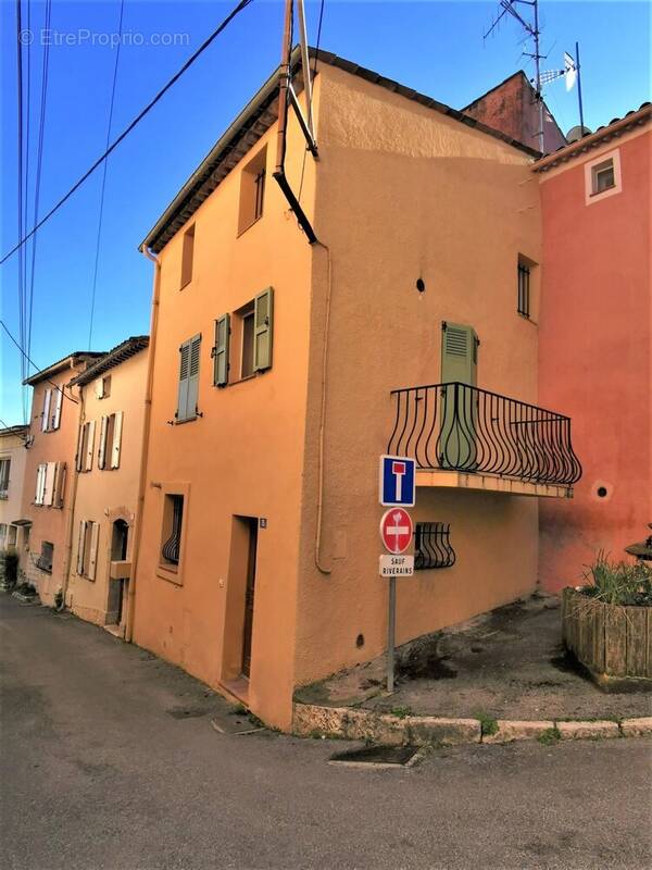 Appartement à PEYMEINADE