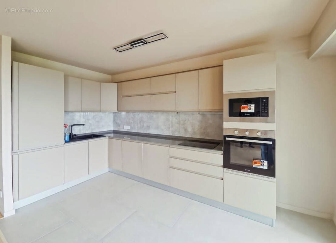 Appartement à MARSEILLE-7E