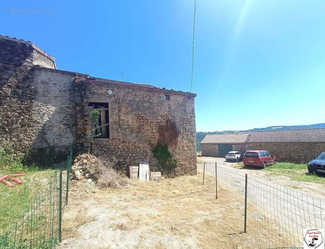 Maison à COLOMBIER-LE-VIEUX