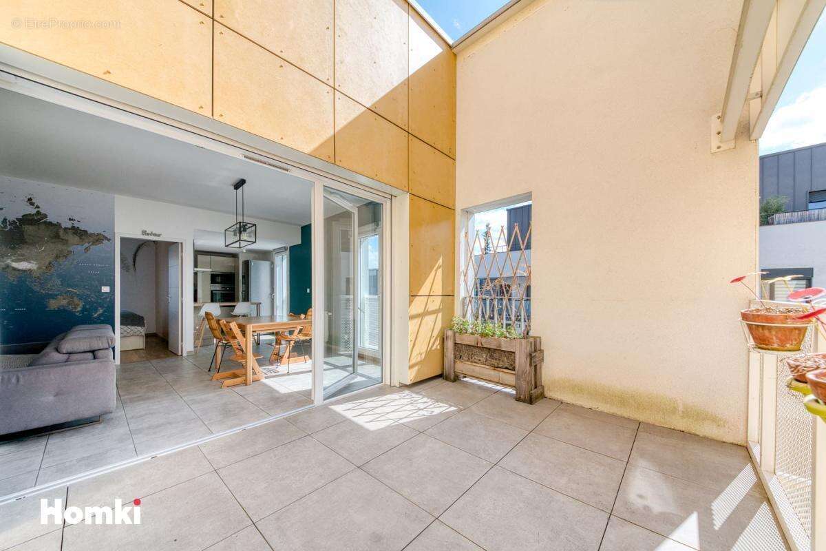 Appartement à LYON-9E