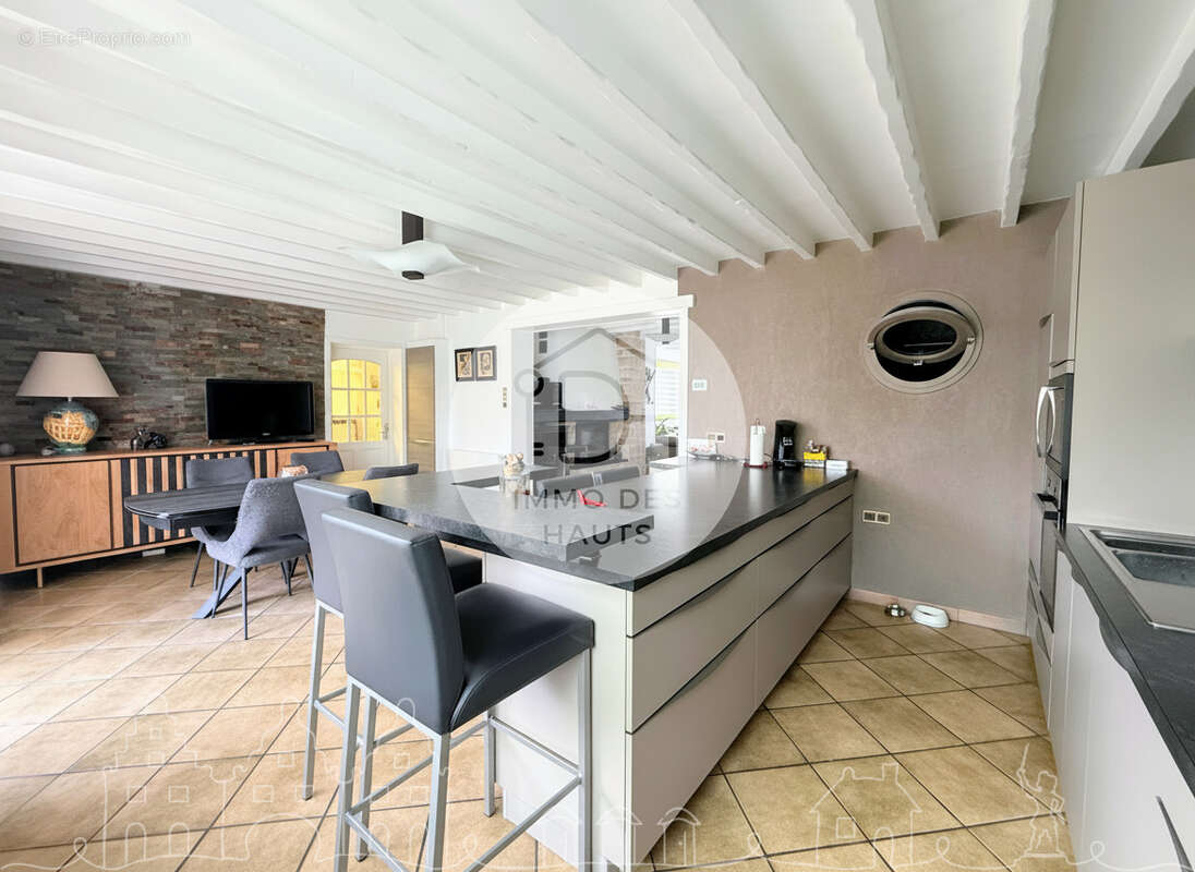 Maison familiale de 100 m2 avec jardin et garage à Steenvoorde - photo 3