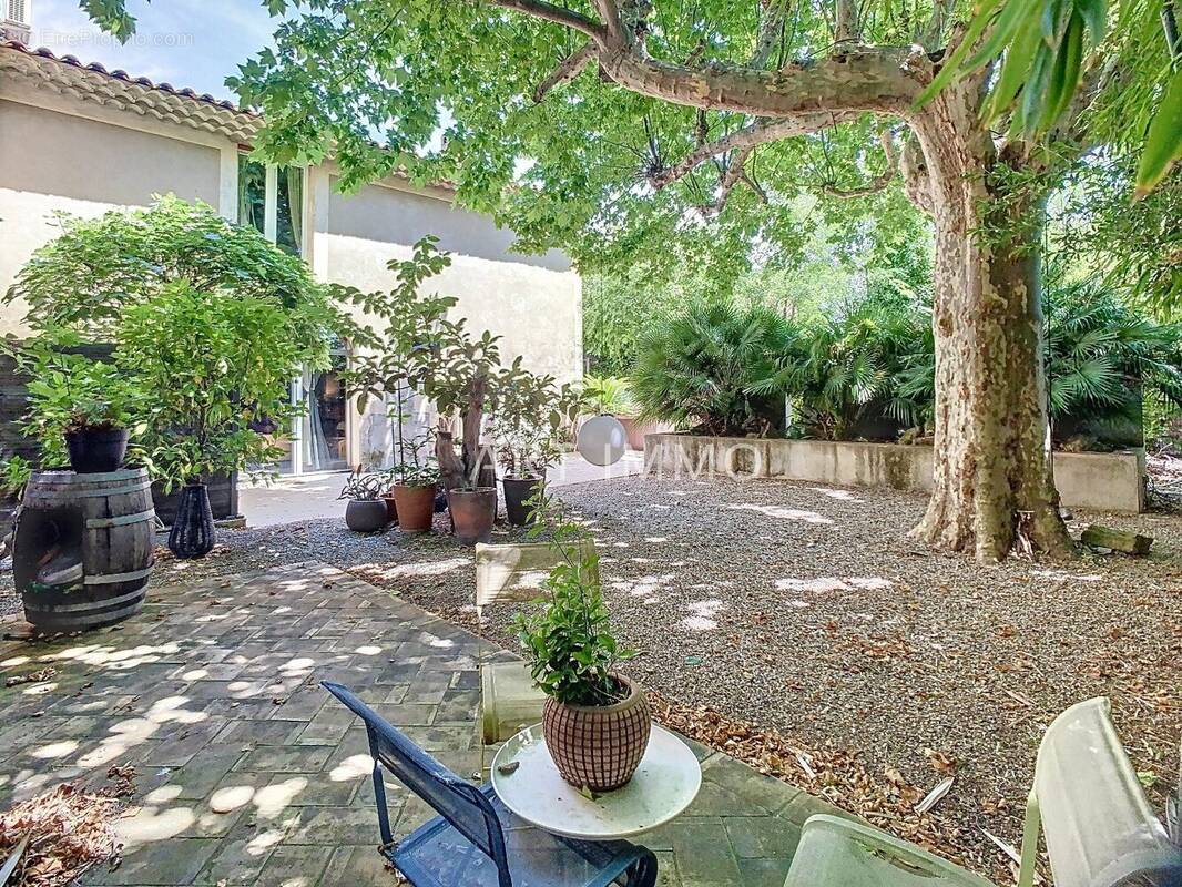 Maison à CAUMONT-SUR-DURANCE