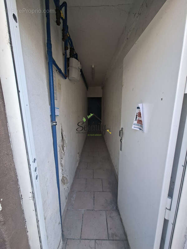 Maison 202 m² à Saint-Quentin  - photo 4