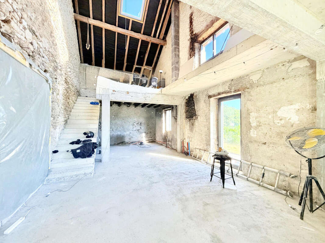 EXCLUSIVITE Viry "magique" demeure de 1800... - photo 19