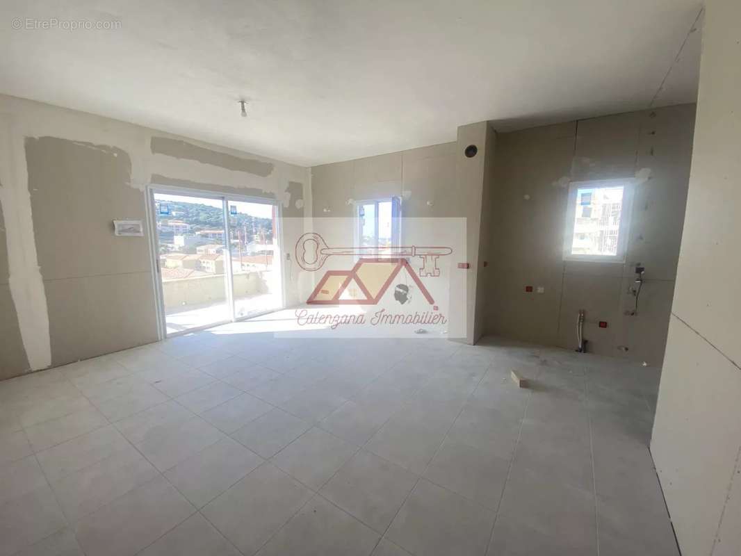 Appartement à L'ILE-ROUSSE