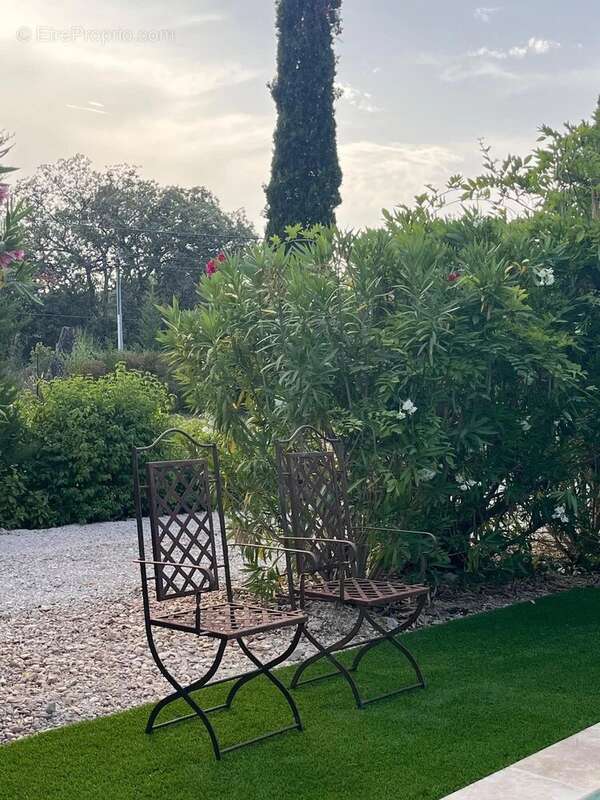 Maison à SAINT-ANTONIN-DU-VAR