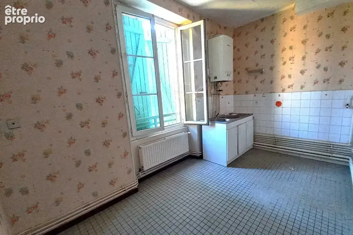 Appartement à VARENNES-VAUZELLES