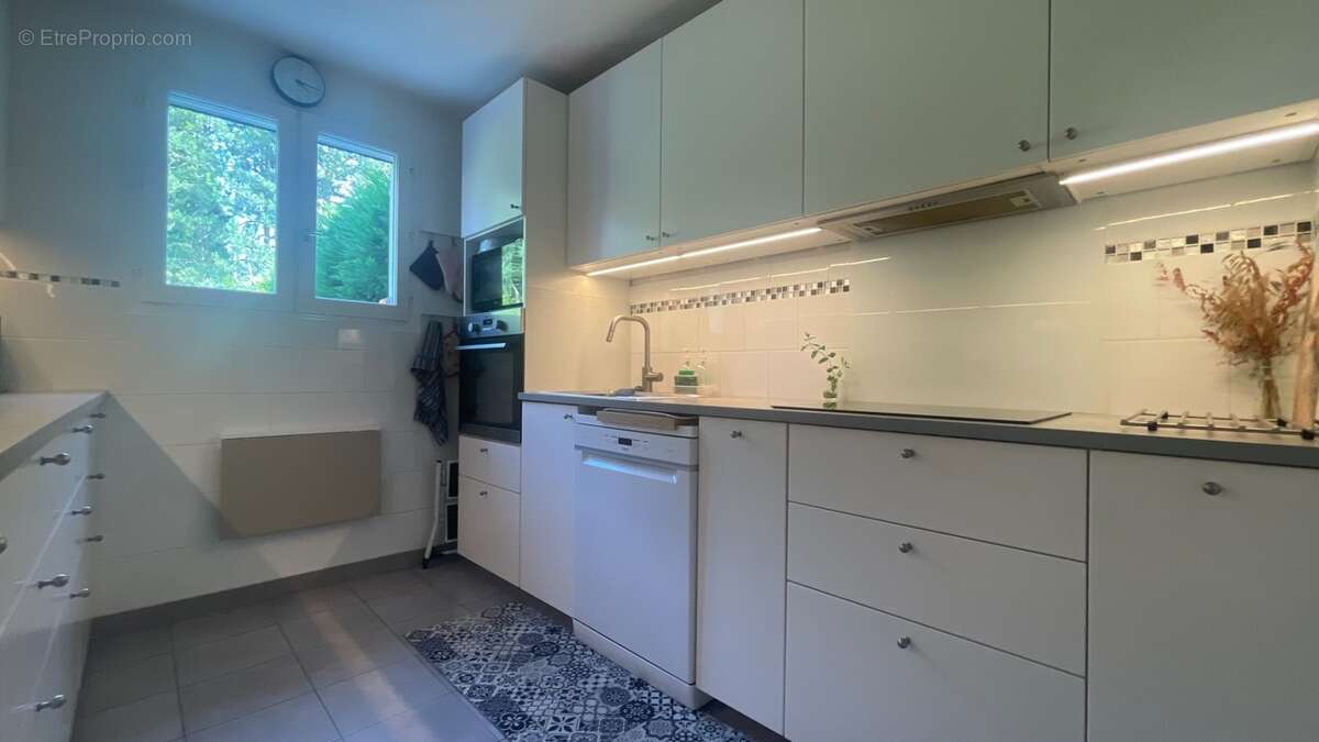 Maison Familiale 5 pièces á vendre,  TRAPPES (78) - photo 4