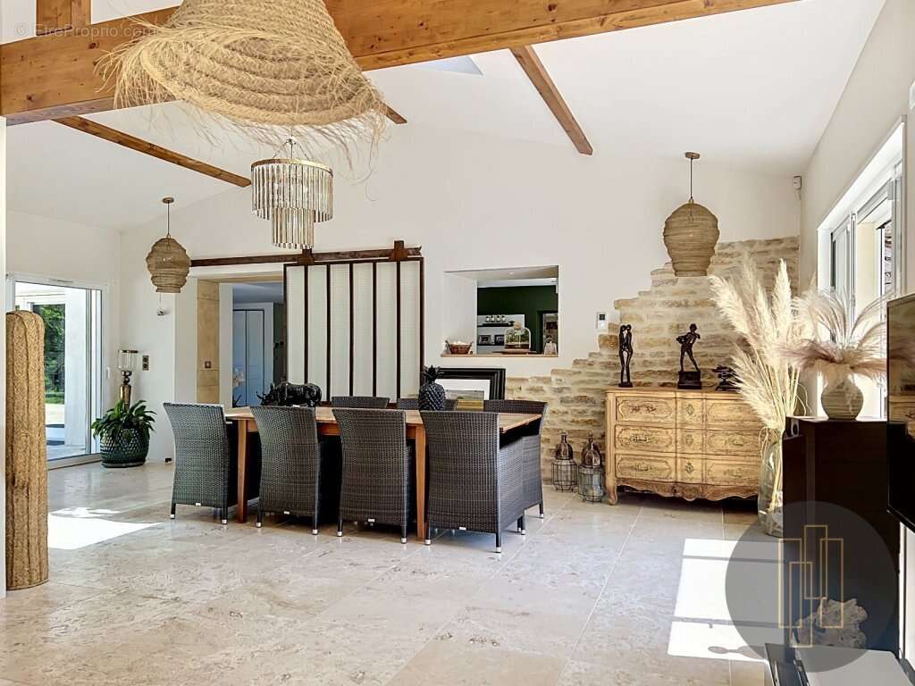 Maison à MARCILLY-D'AZERGUES
