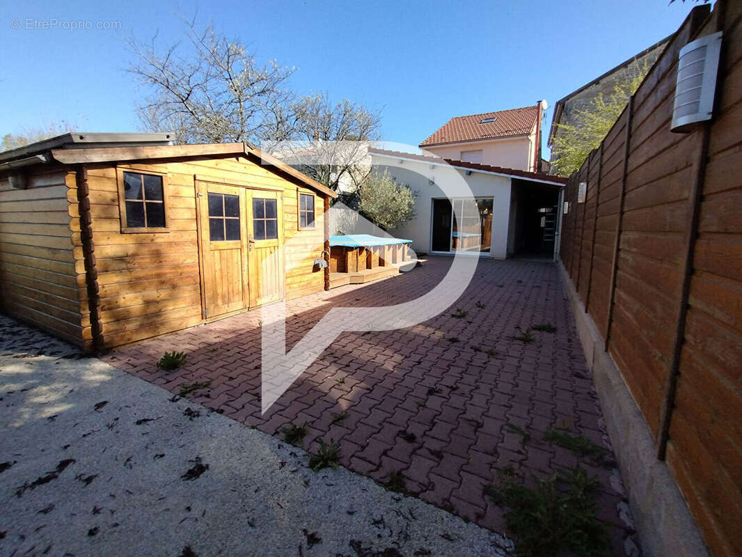 Maison à DOULAINCOURT-SAUCOURT