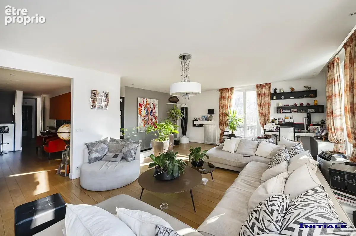 Appartement à PARIS-15E