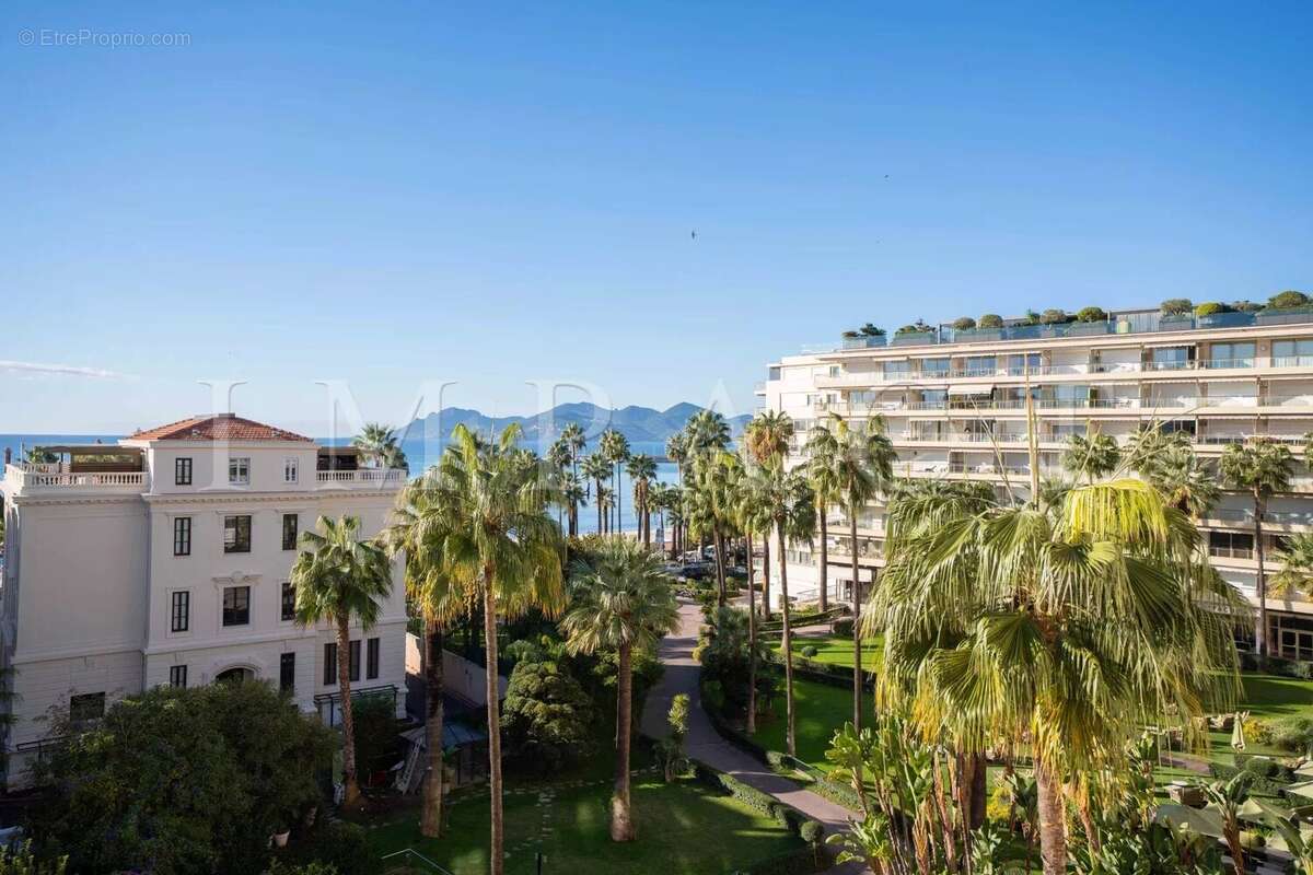 Appartement à CANNES