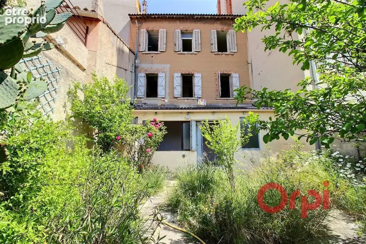 Rare à Endoume (13007) - Immeuble (10 pièces- 165m2) en mono-propriété avec jardin et aperçu mer - photo 2