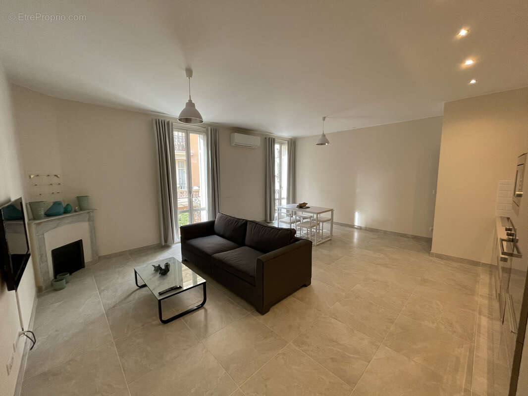 Appartement à BEAUSOLEIL