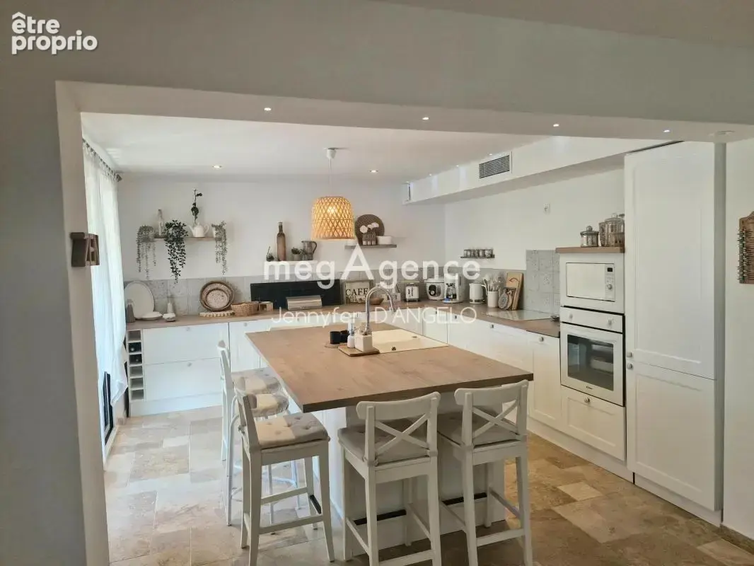 MAISON RENOVEE A OLLIOULES, 155 M², 10 min à pieds du centre ville - photo 4