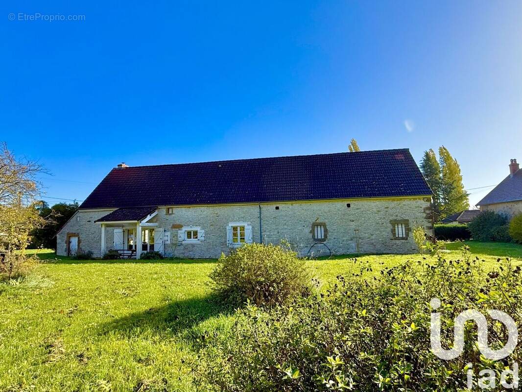 Photo 1 - Maison à SANCERGUES