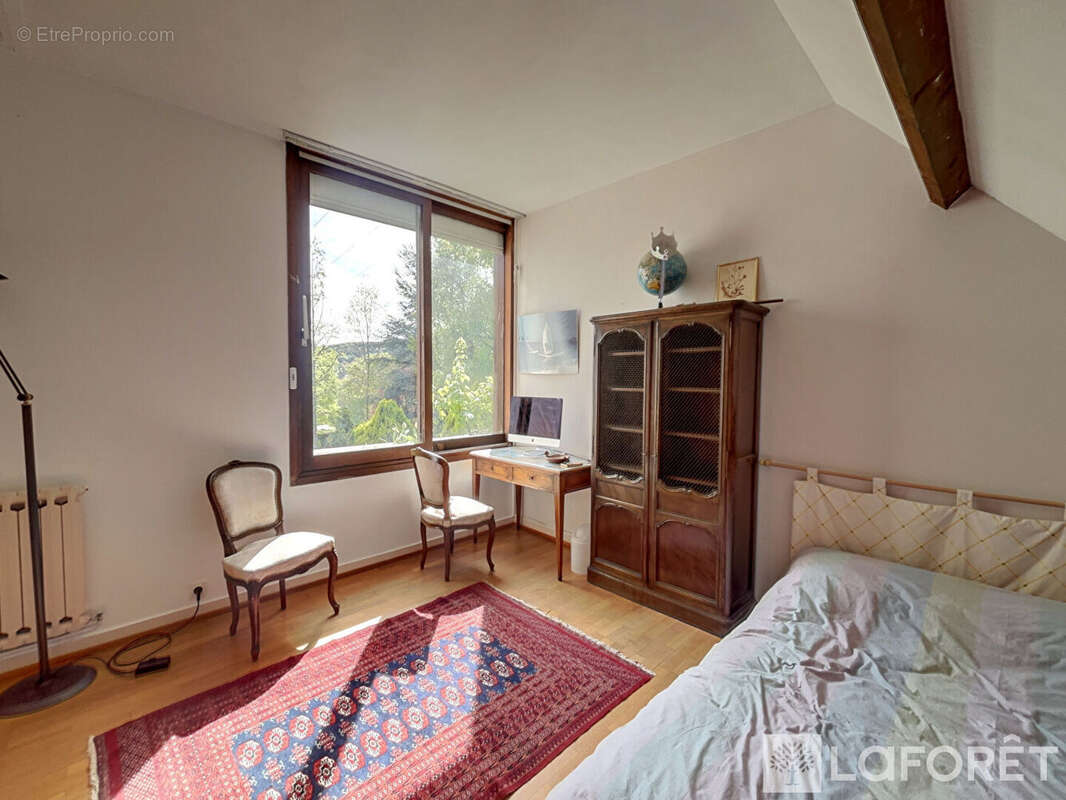 Maison à GIF-SUR-YVETTE