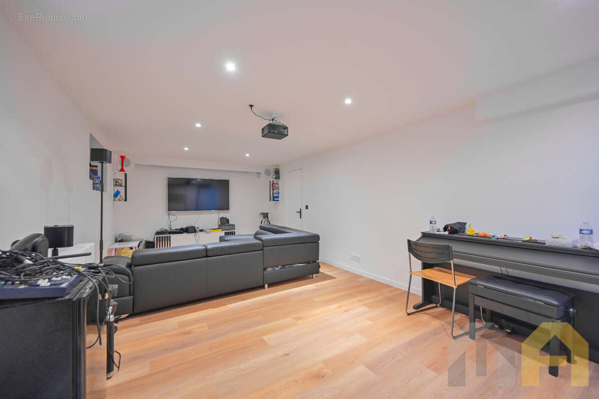 Maison à NOGENT-SUR-MARNE