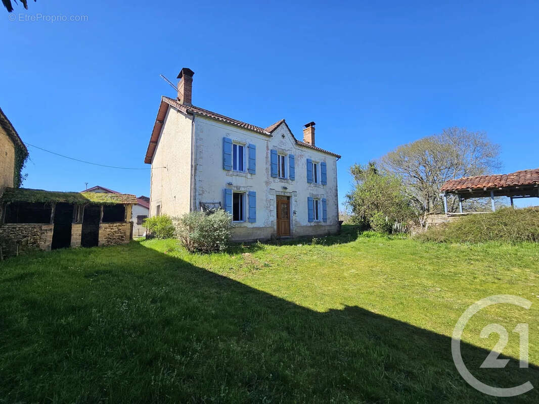 Maison à HAGETMAU