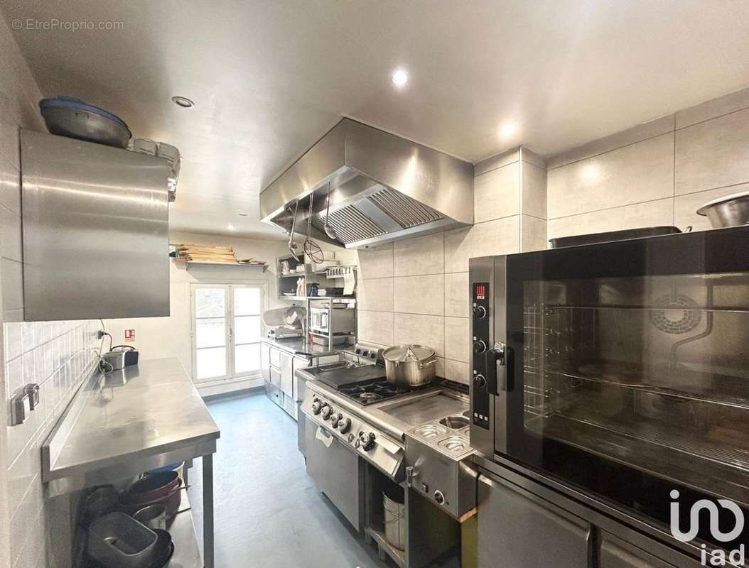 Photo 9 - Commerce à LA BOUILLE