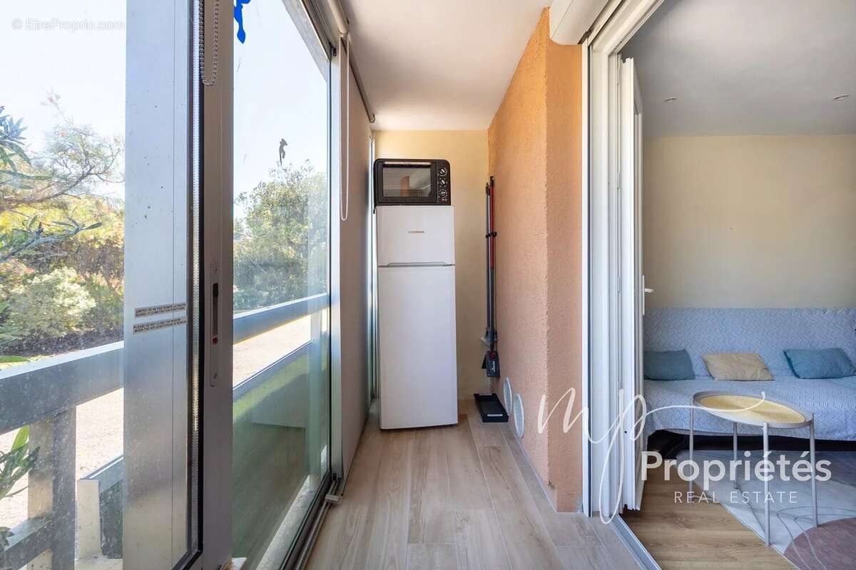 Appartement à BORMES-LES-MIMOSAS