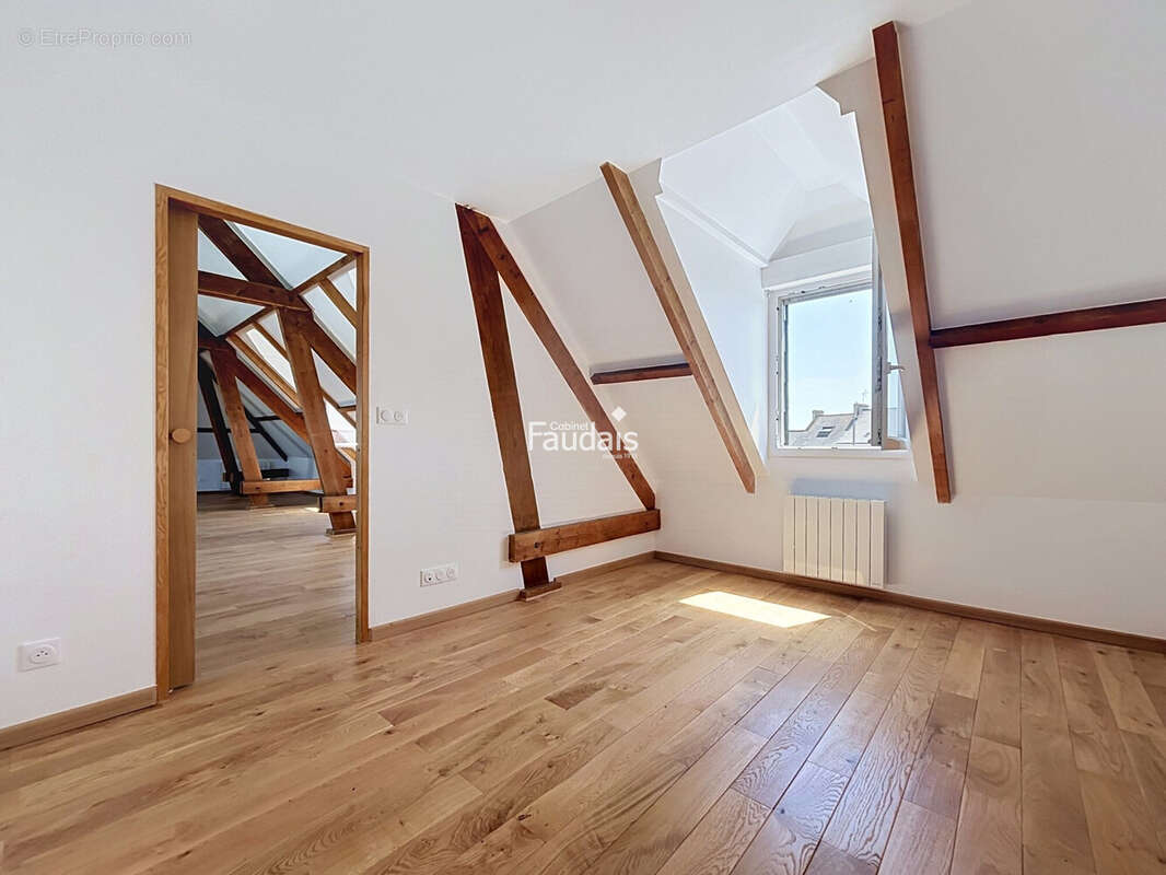 1ère Chambre  - Appartement à BARNEVILLE-CARTERET