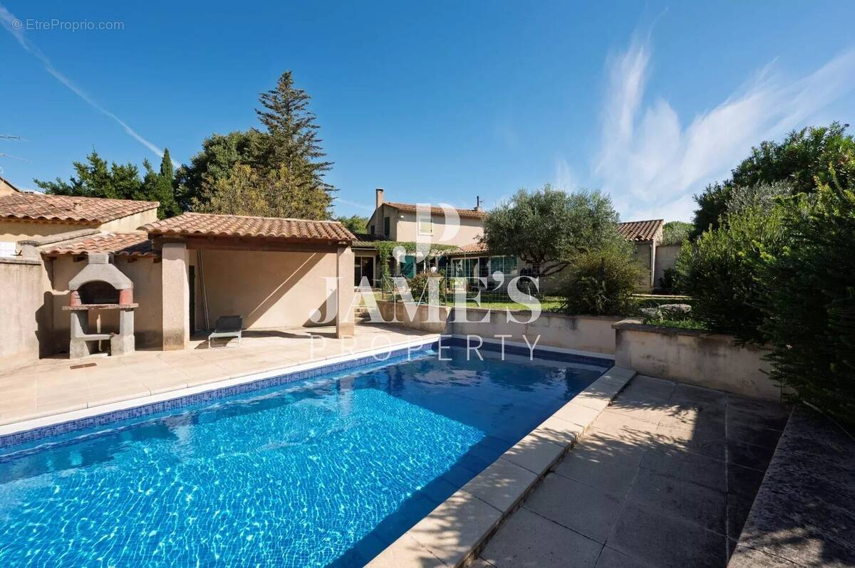 Maison à SAINT-REMY-DE-PROVENCE