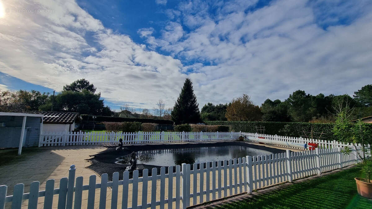 Maison à LIT-ET-MIXE