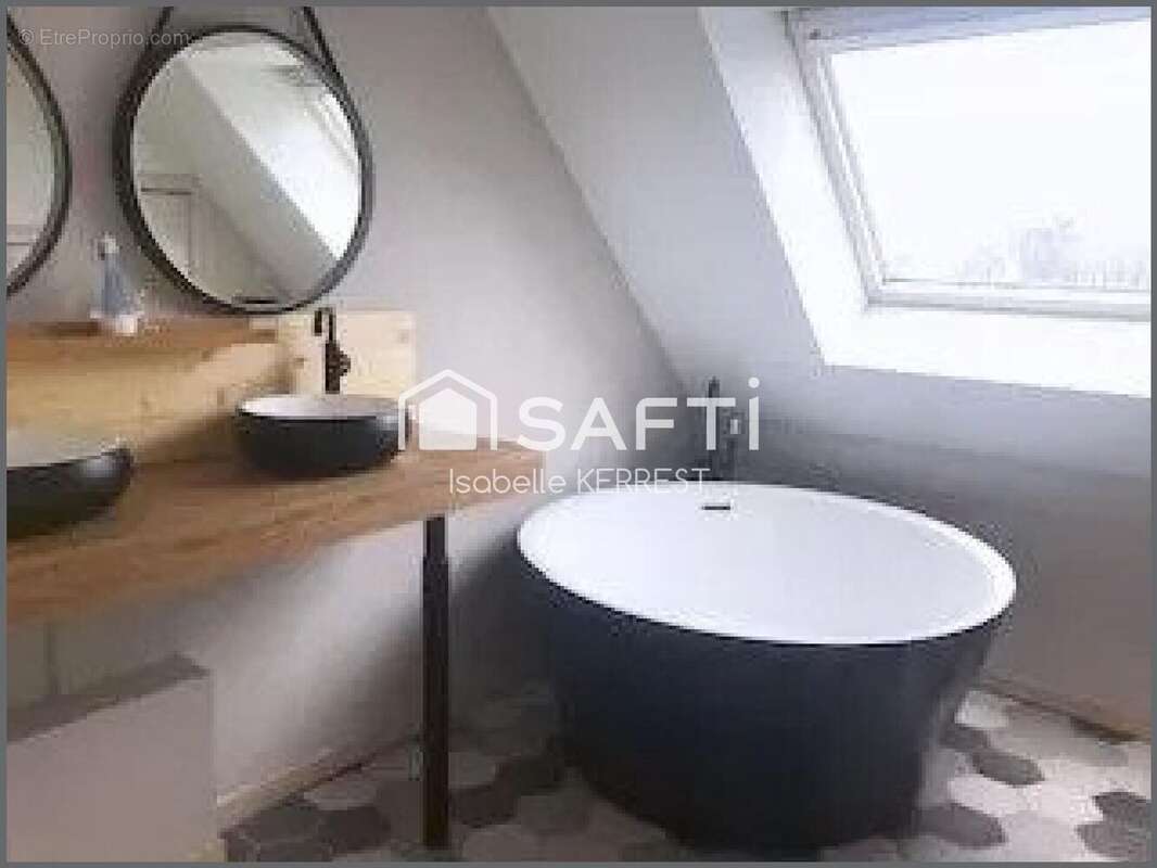 Photo 3 - Maison à LANDIVISIAU