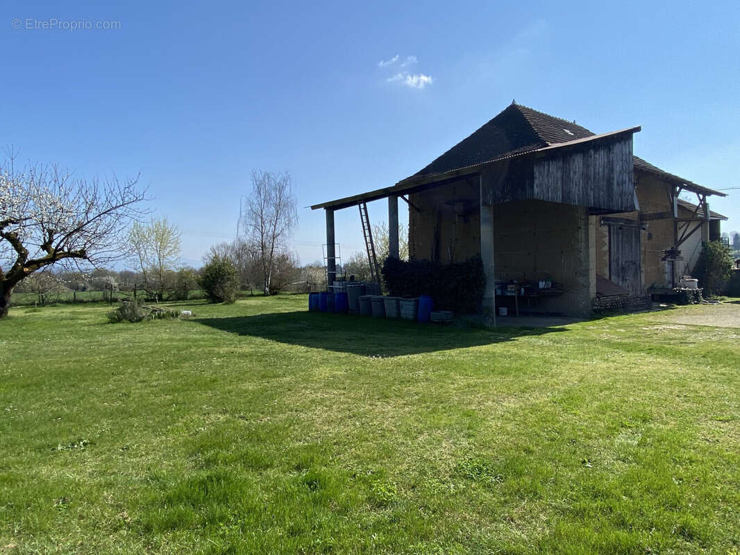 Maison à VEYRINS-THUELLIN