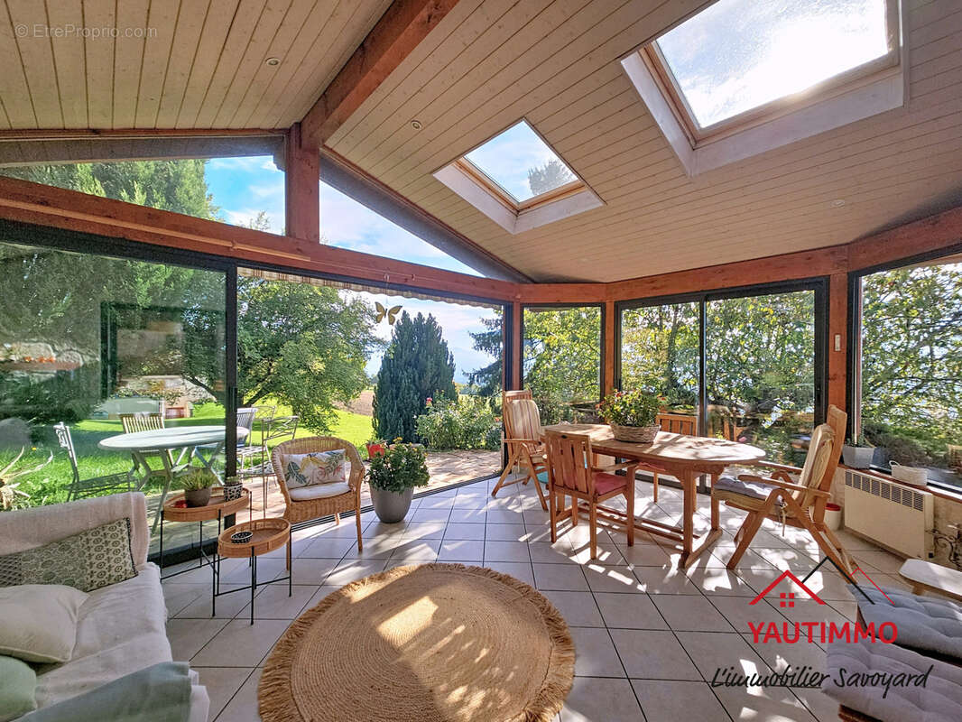 Maison à CRANVES-SALES