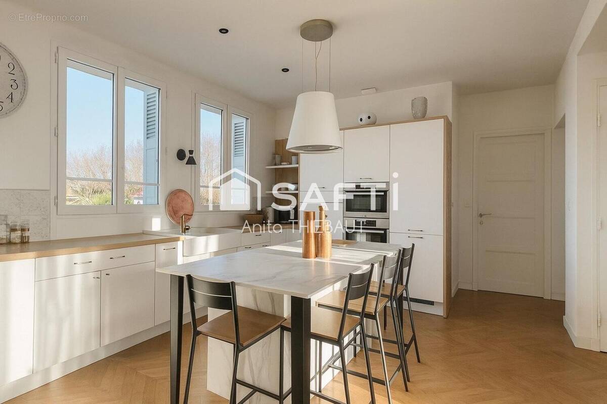 Photo 1 - Appartement à FREJUS