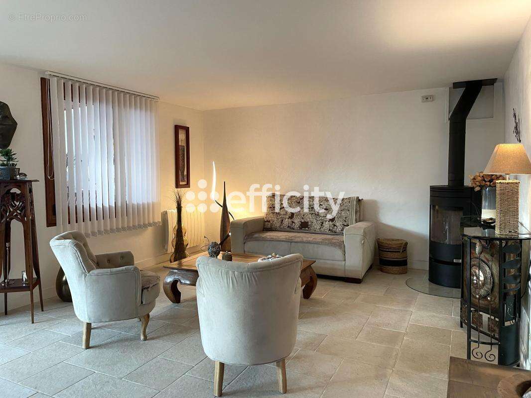 Maison à AUVERS-SUR-OISE