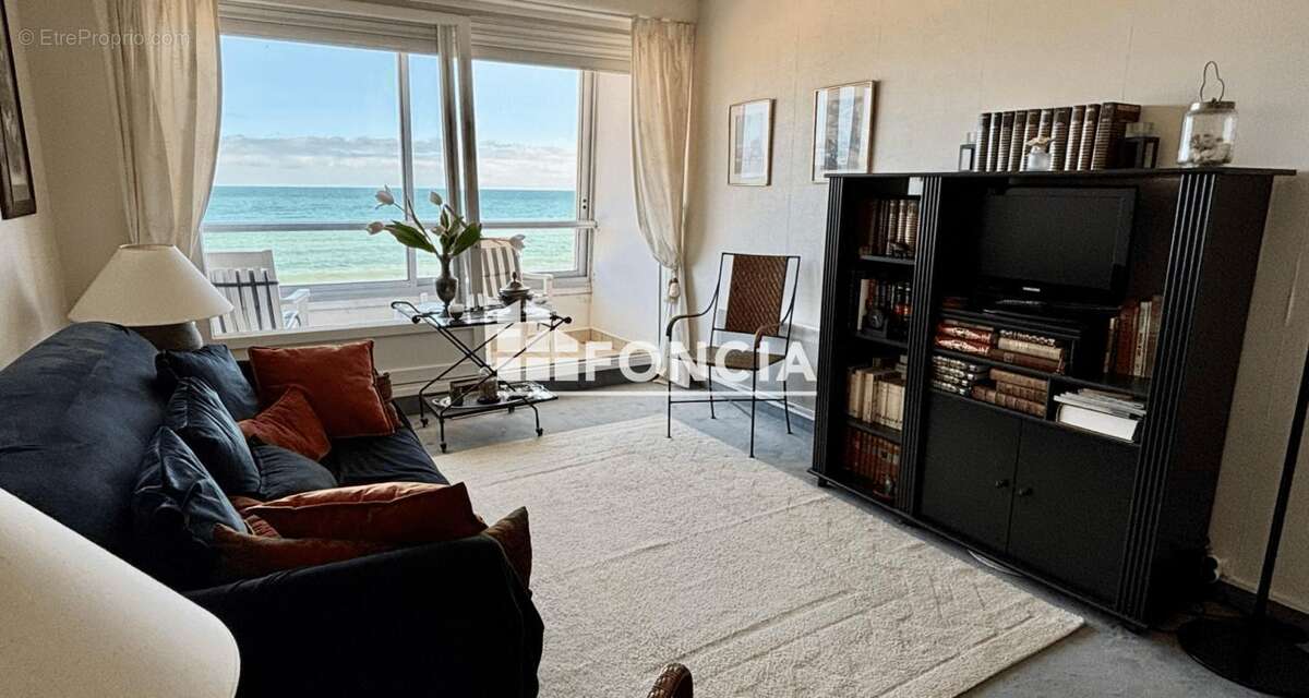 Appartement à COURSEULLES-SUR-MER