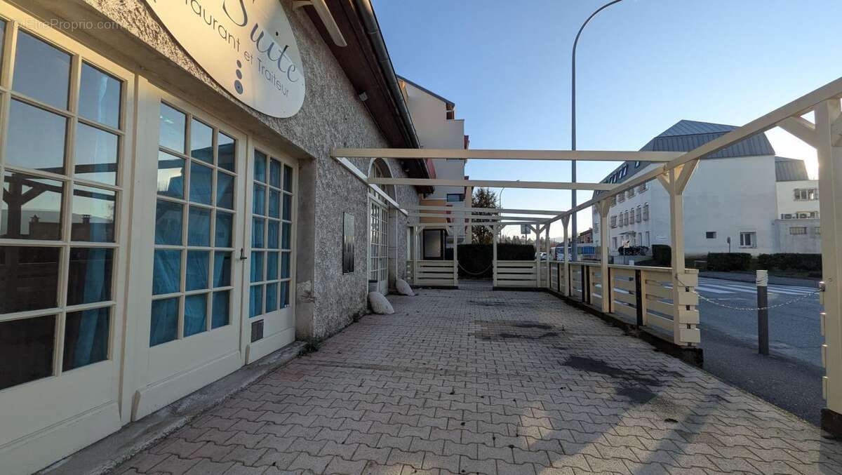 Commerce à BELLEY