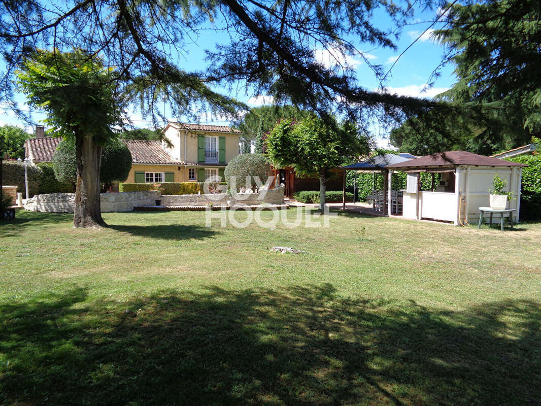 Maison à FOURQUES-SUR-GARONNE