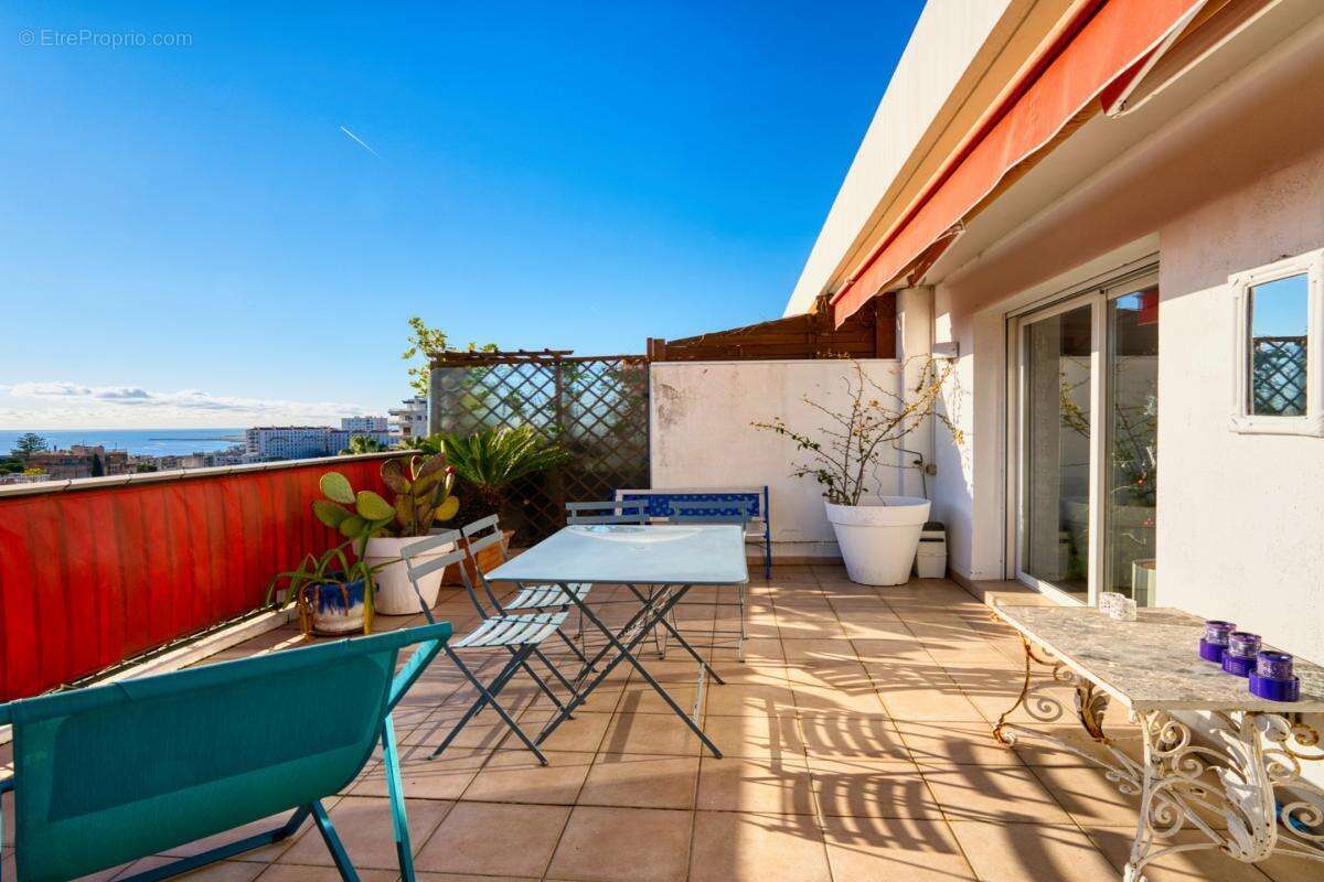 Appartement à NICE