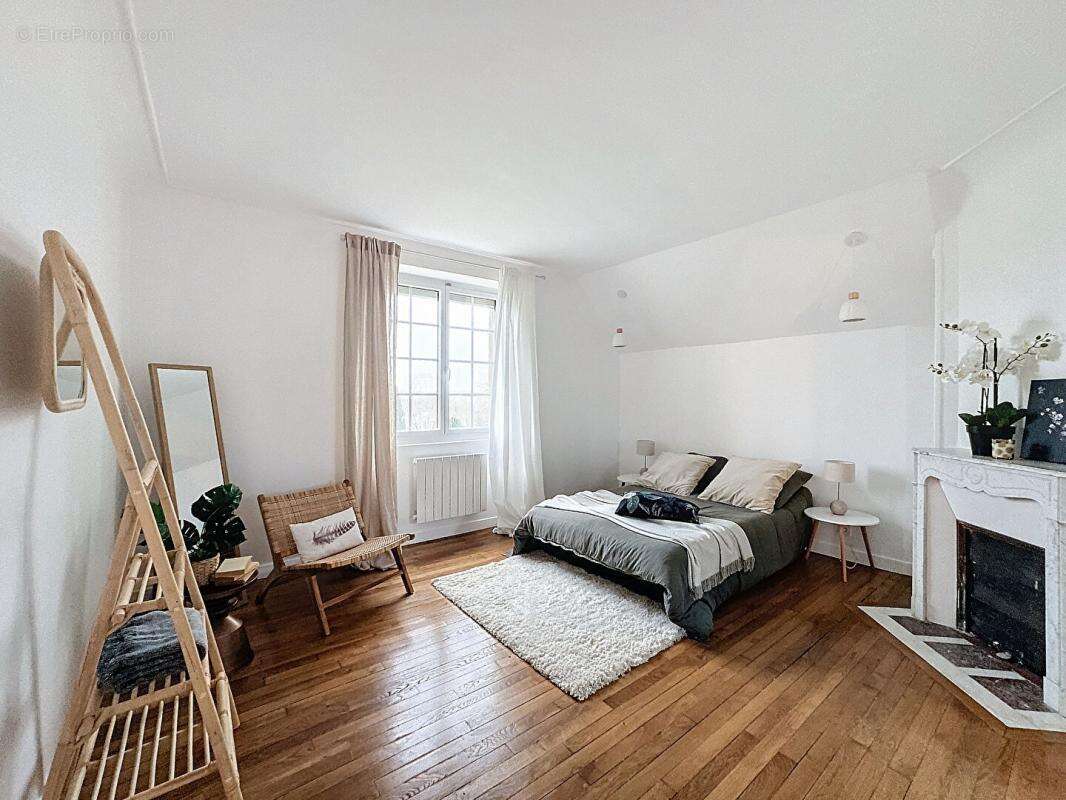 Maison à BOUSSY-SAINT-ANTOINE