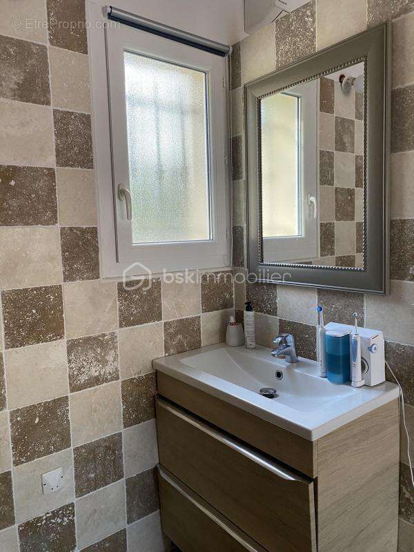 Maison à L&#039;ISLE-SUR-LA-SORGUE