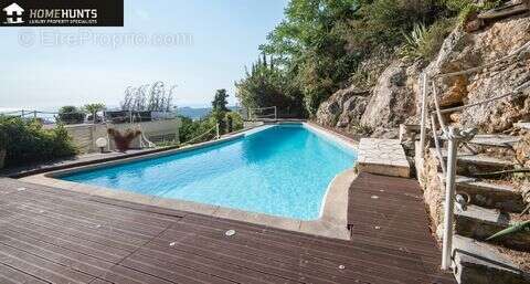 Maison 275 m² à Villefranche-Sur-Mer  - photo 3